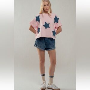153. Frayed denim star patch oversized short sleeve T-shirt in pink
